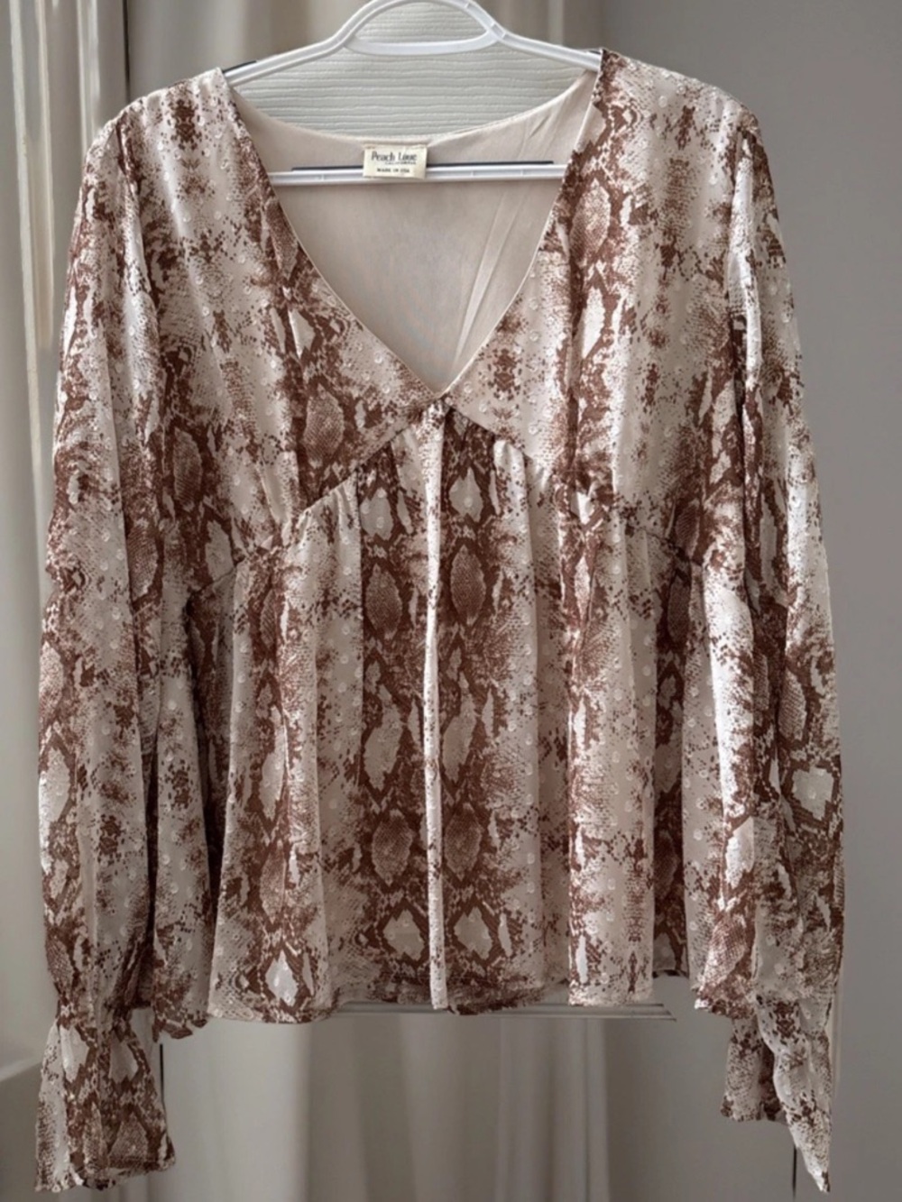 Peach Love California Brown Snake Print V-Neck Blouse Large